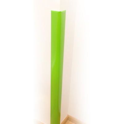 Proteção de canto autoadesivo interior